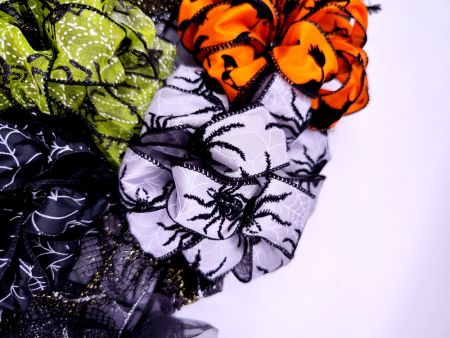 Creepy Crawly Ribbon Bow Art